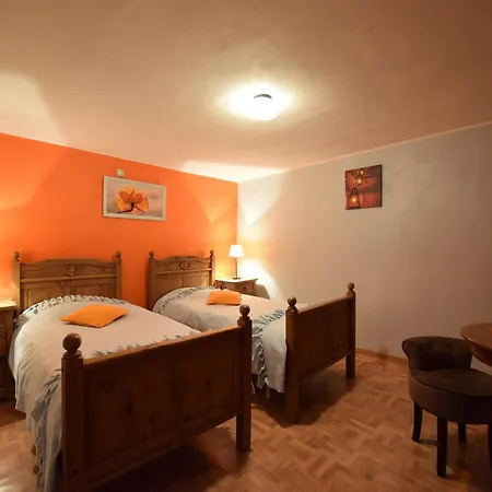 Cozy , Cleaning Included *